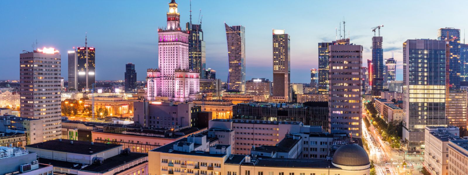 Panorama Warszawy o zmierzchu